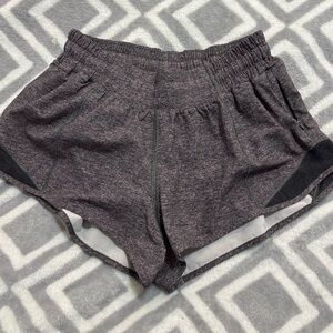 Lululemon Hotty hot LR 2.5” shorts 4